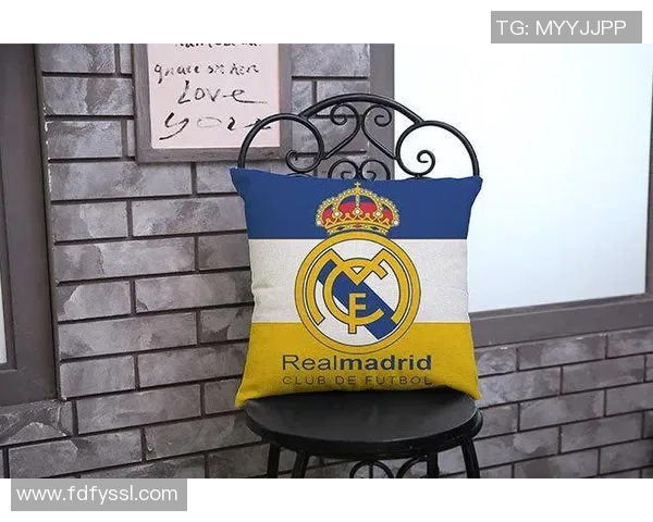 梦幻足球2017中皇马队徽的设计理念与文化象征解析